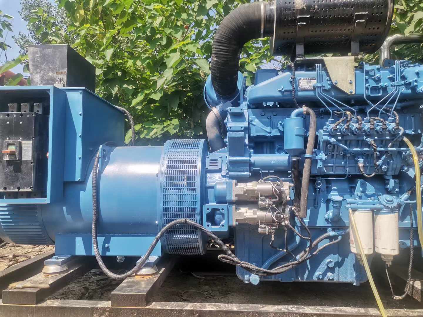 大安详细说明降低 800kW 柴油发电机输出电流波动的方法